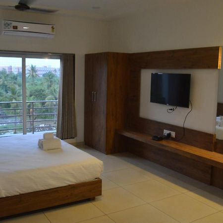 Hotel Revive Veraval Εξωτερικό φωτογραφία