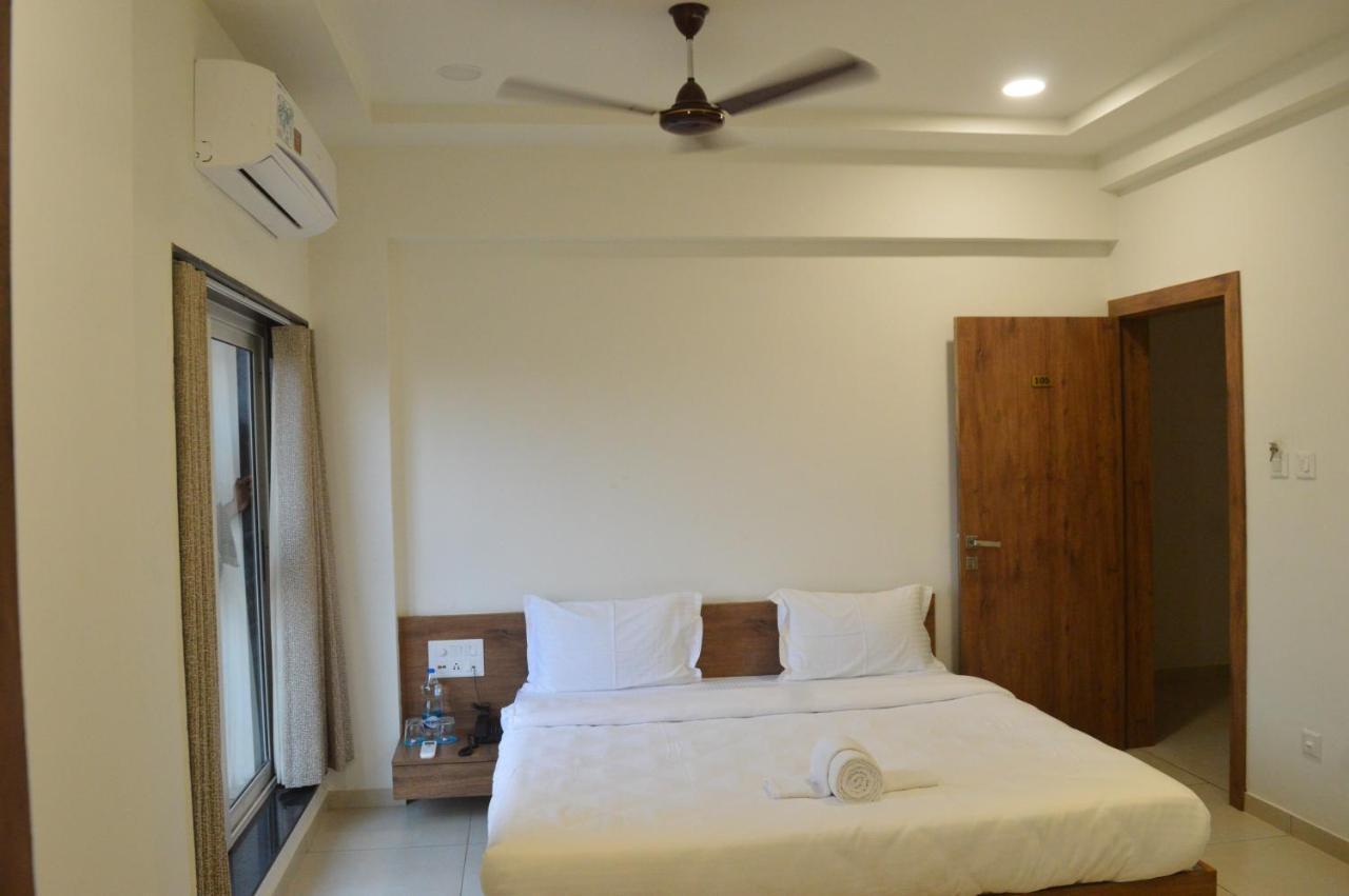 Hotel Revive Veraval Εξωτερικό φωτογραφία